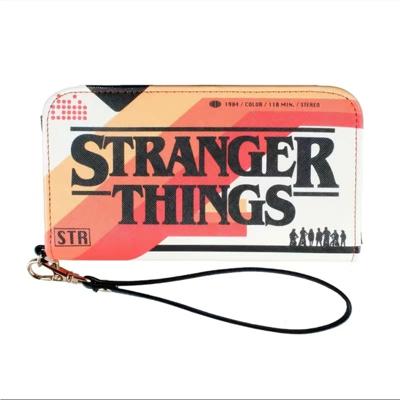 STRANGER THINGS WALLETS 💥✨💥 - Picture 5 of 7